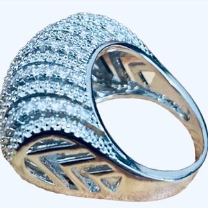 Pavé CZ Chunky Ribbed Dome Statement Ring — 18K White Gold Filled AAA CZs NWOT